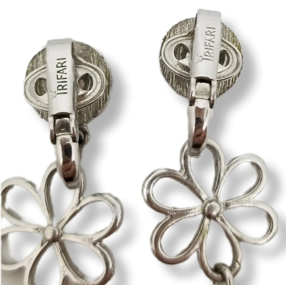 CROWN TRIFARI RARE 1950S SILVERTONE FLOWER & TASSEL DROP CLIP ON EARRINGS - Picture 8 of 8